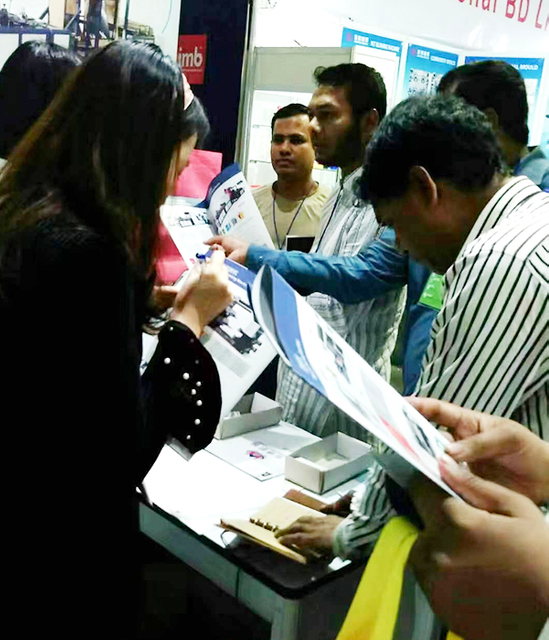 a exposição de Bangladesh da empresa de máquinas de corte não tecido