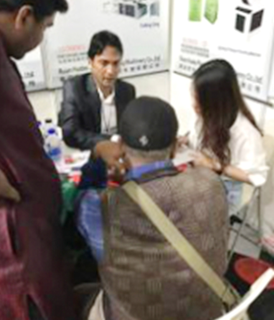 a exposição de Bangladesh da empresa de máquinas de corte não tecido