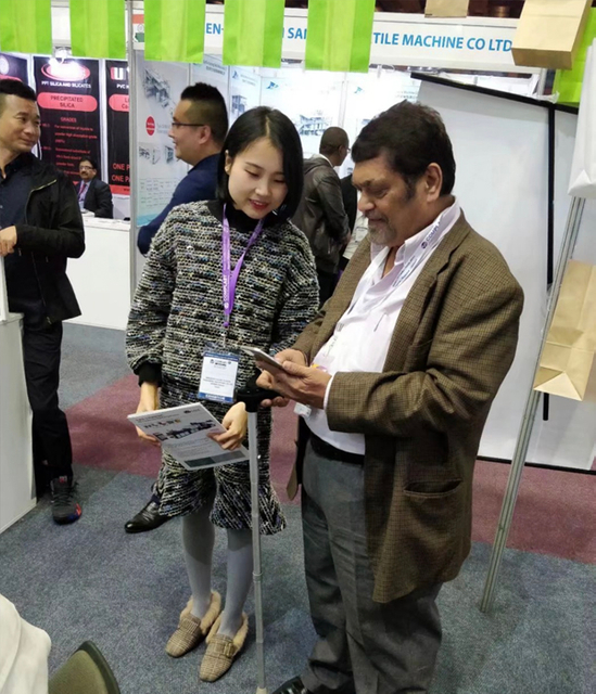 a exposição do Quênia da fábrica de máquinas para fazer sacolas não tecidas